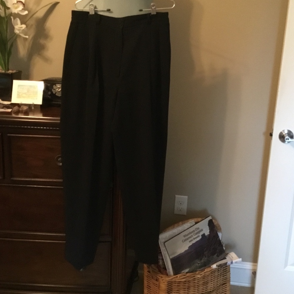 Focus 2000-NWOT-Women's Lined and Pleated Black Dress Pants